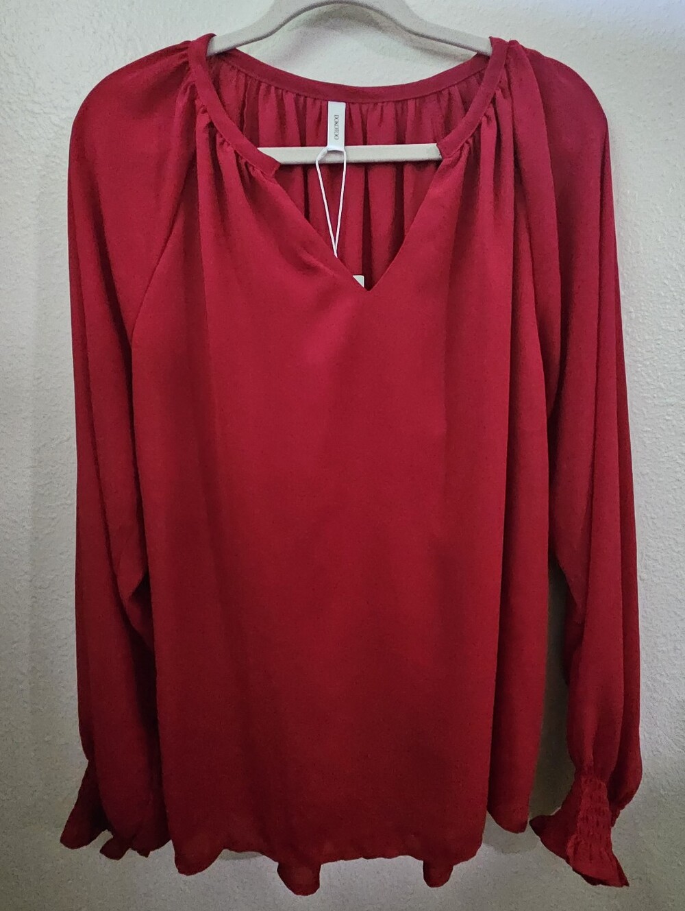 Dokotoo NWT Red Smocked Cuff Ruffle V-Neck Blouse Top Medium Boho Romantic